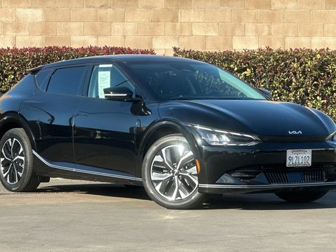 Used 2024 Kia EV6 Wind image 2