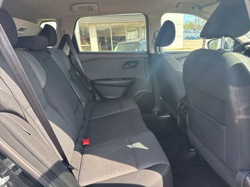 Used 2021 Nissan Rogue S image 26