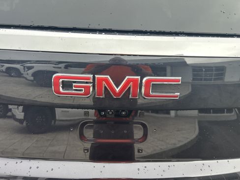 New 2026 GMC Yukon XL Elevation w/ Elevation Premium Package AWD/4WD image 9