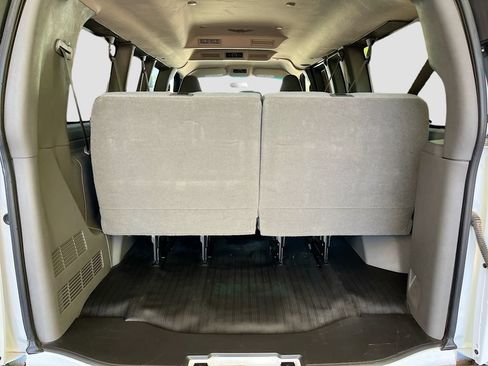 Used 2022 Chevrolet Express 2500 LS w/ Driver Convenience Package RWD image 22