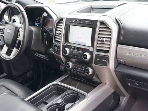 Certified 2020 Ford F250 Platinum w/ FX4 Off-Road Package AWD/4WD image 27