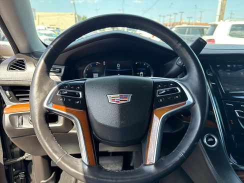 Used 2016 Cadillac Escalade ESV Luxury image 21