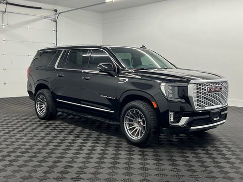 Used 2024 GMC Yukon XL Denali image 6