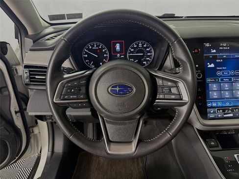Used 2023 Subaru Outback Premium AWD/4WD image 3
