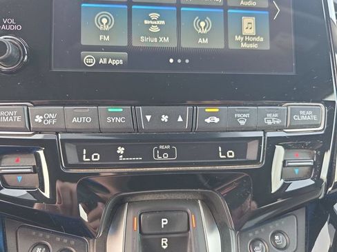 Used 2020 Honda Odyssey Elite image 25