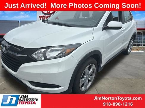Used 2016 Honda HR-V LX image 6