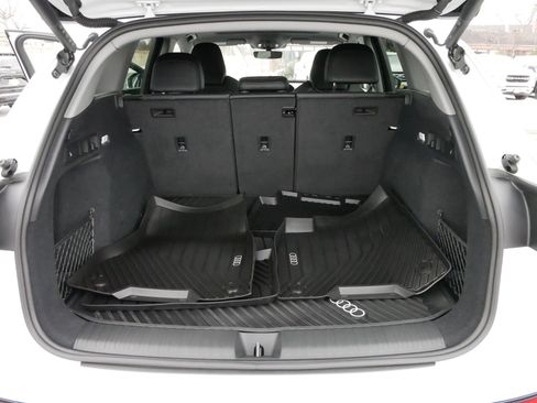 Used 2025 Audi Q6 e-tron Premium Plus w/ Premium Plus image 18