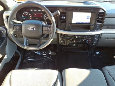 Used 2024 Ford F250 XLT w/ FX4 Off-Road Package image 16