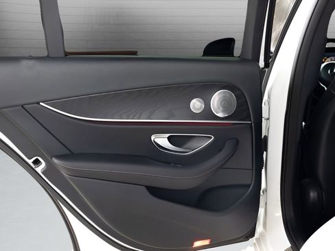 Used 2020 Mercedes-Benz E 350 Sedan image 52