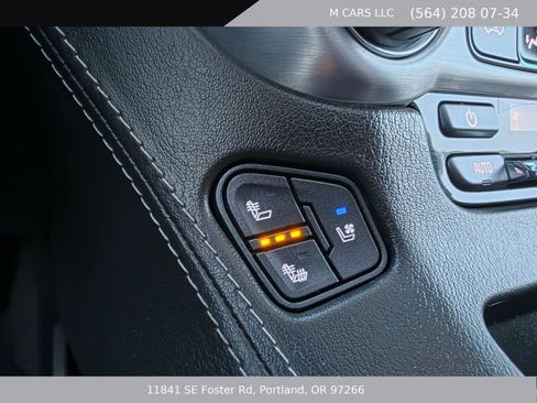 Used 2020 GMC Yukon SLT AWD/4WD image 13