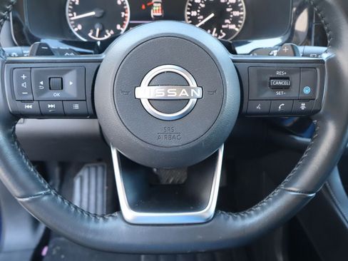 Used 2024 Nissan Pathfinder SV AWD/4WD image 12