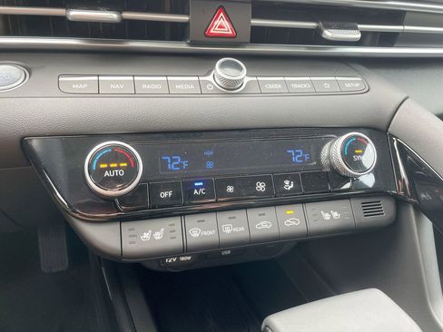 New 2025 Hyundai Elantra Limited image 45