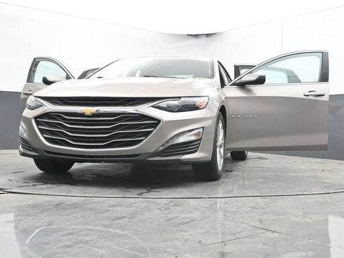 Used 2023 Chevrolet Malibu LT FWD image 47