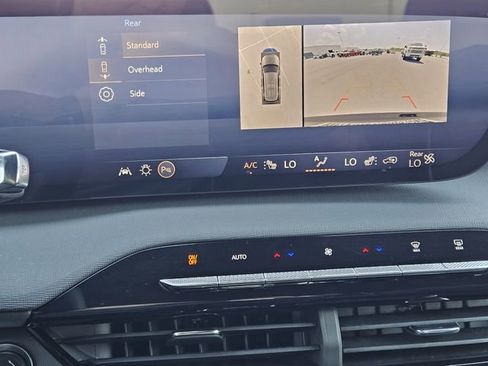 Used 2025 Buick Enclave Preferred FWD image 18