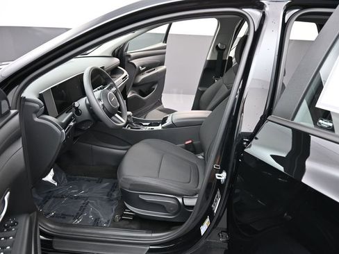 Used 2026 Hyundai Tucson SE FWD image 12