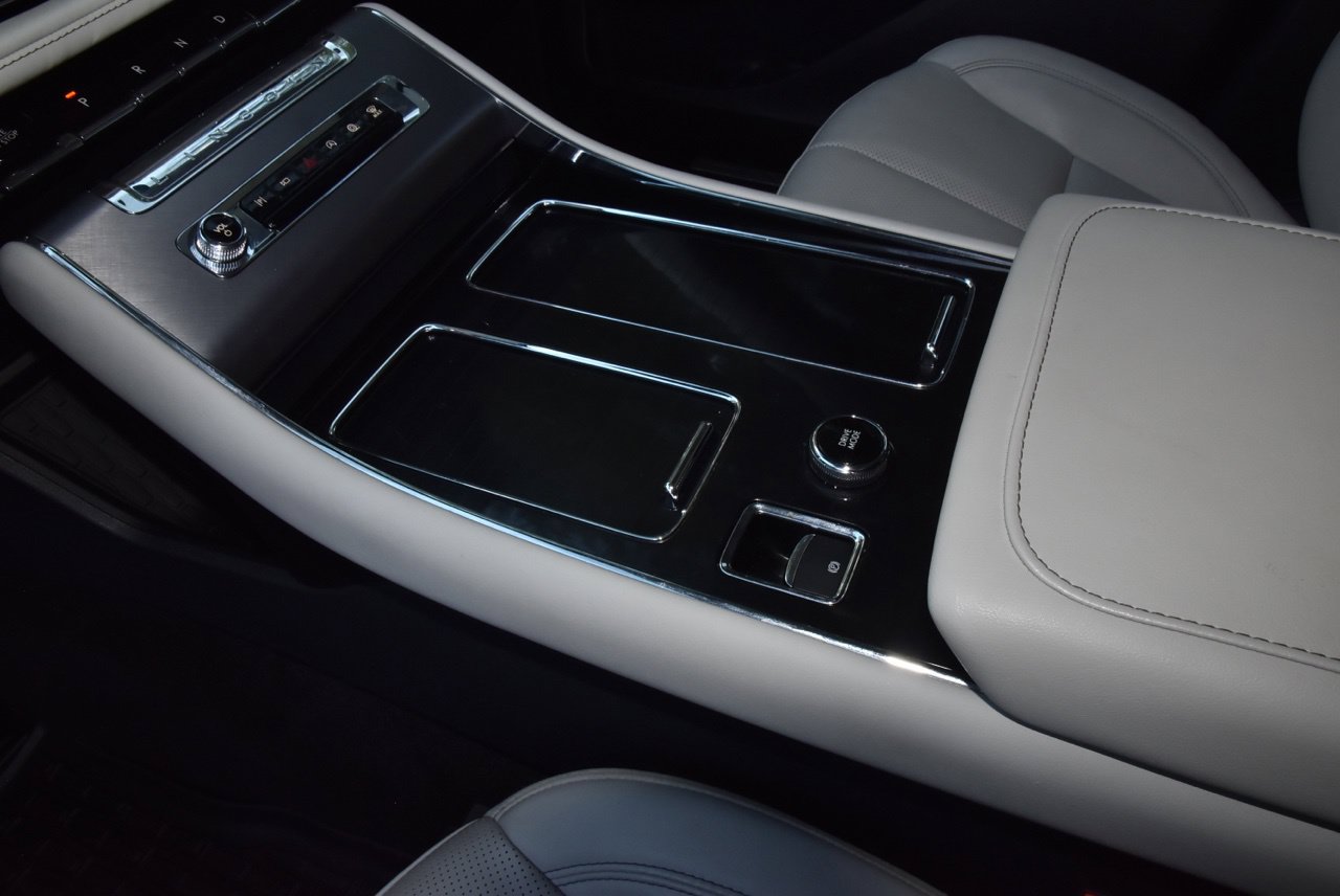 Certified 2025 Lincoln Aviator 2WD w/ Jet Appearance Package image 32