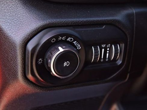 Used 2018 Jeep Wrangler Unlimited Sport S image 10