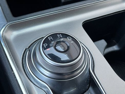 Used 2022 Ford Edge Titanium image 20