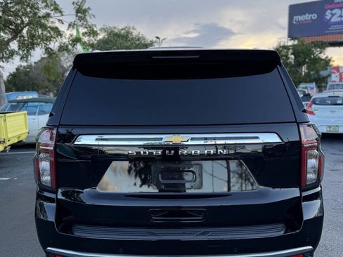 Used 2022 Chevrolet Suburban Premier AWD/4WD image 4