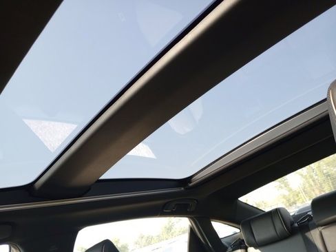 Used 2023 Toyota Crown Platinum image 19