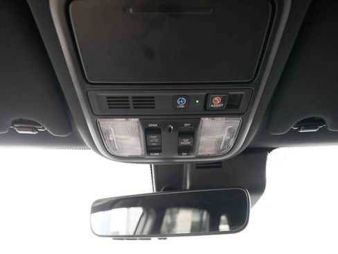 Certified 2024 Honda Passport Black Edition image 18