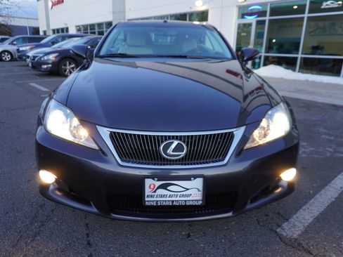Used 2010 Lexus IS 250C image 3