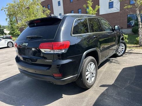 Used 2017 Jeep Grand Cherokee Laredo w/ Quick Order Package 23E AWD/4WD image 4