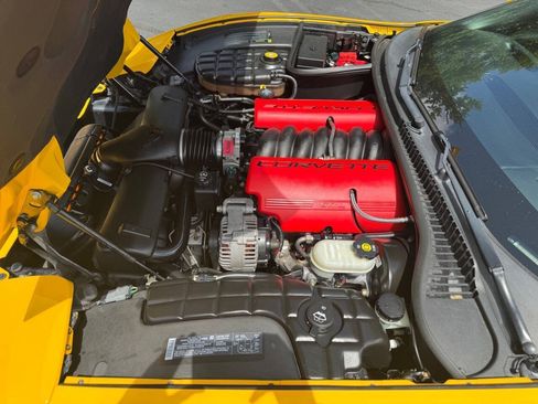 Used 2004 Chevrolet Corvette Z06 w/ Memory Package RWD image 27
