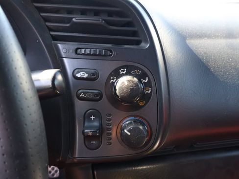 Used 2000 Honda S2000 image 24