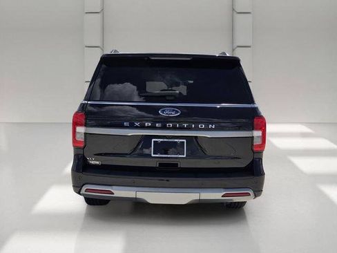Used 2024 Ford Expedition XLT AWD/4WD image 4