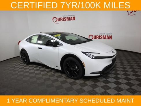 Used 2025 Toyota Prius AWD image 42
