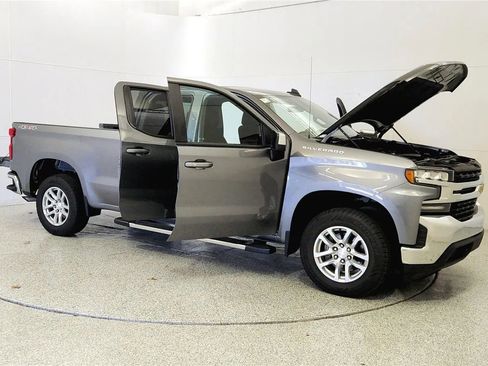 Used 2021 Chevrolet Silverado 1500 LT AWD/4WD image 9