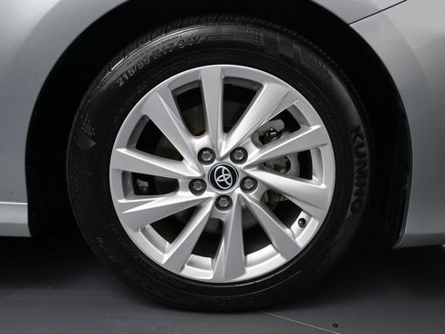 Used 2024 Toyota Camry LE image 12