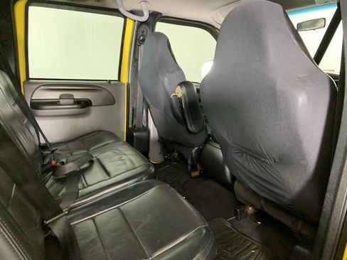 Used 2005 Ford F250 Lariat image 22