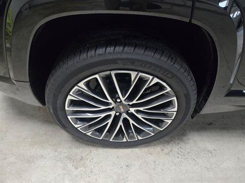 Certified 2026 GMC Terrain Denali w/ LPO, Black Badging Package AWD/4WD image 8