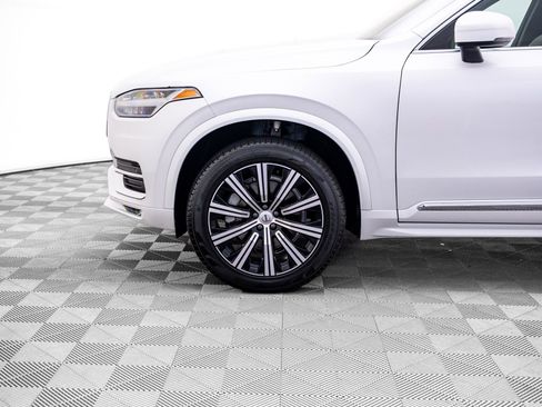 Used 2025 Volvo XC90 B6 Core AWD/4WD image 38