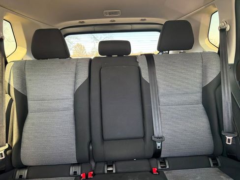 Used 2023 Nissan Rogue SV image 34