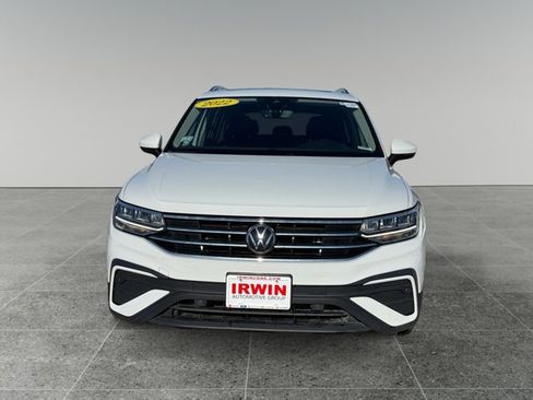 Used 2022 Volkswagen Tiguan SE image 8