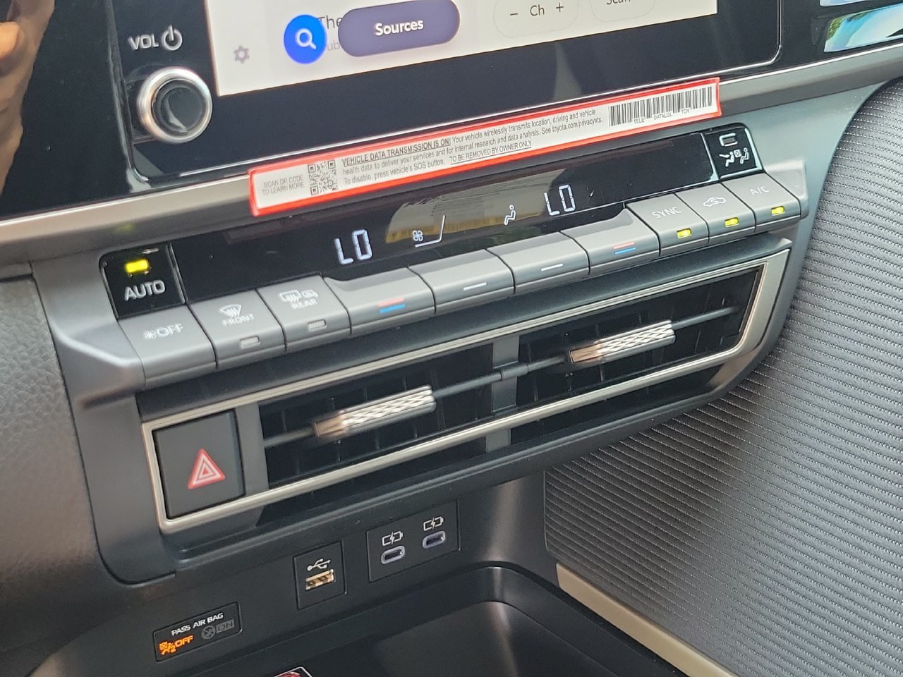 Used 2026 Toyota Camry SE FWD image 27