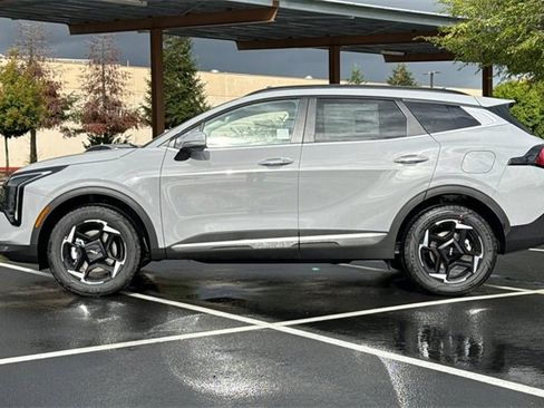 New 2026 Kia Sportage EX image 10