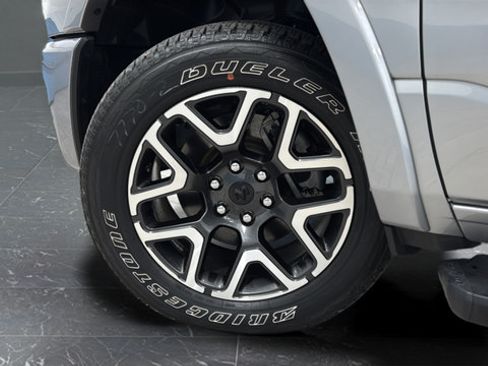 Used 2025 RAM 1500 Laramie w/ Sport Appearance Package AWD/4WD image 38