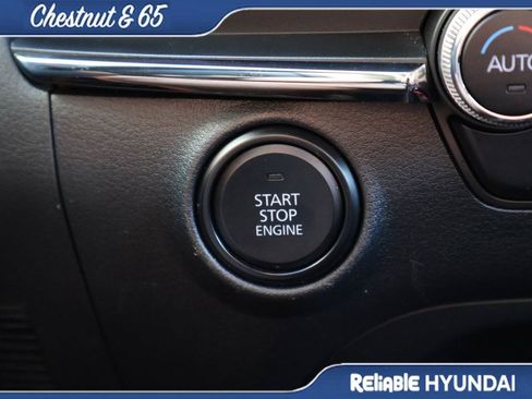 Used 2023 MAZDA MAZDA3 s FWD image 32