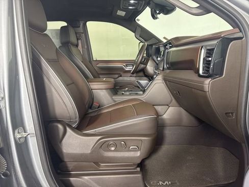 Used 2024 GMC Sierra 2500 Denali w/ Technology Package image 4