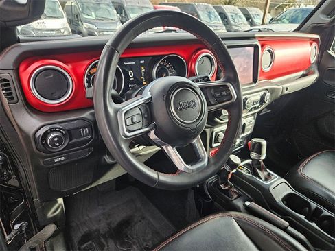 Certified 2023 Jeep Gladiator Rubicon w/ Cold Weather Group image 13