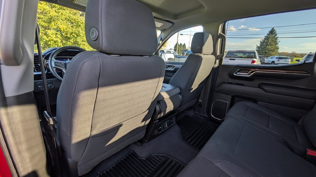 Used 2024 Chevrolet Silverado 1500 LT AWD/4WD image 13