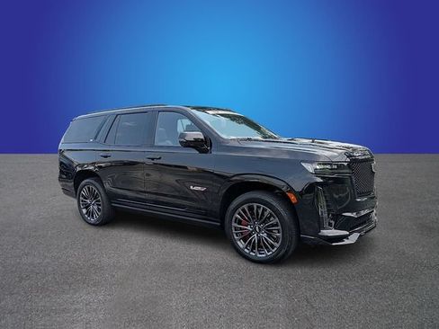 Certified 2023 Cadillac Escalade V w/ Heavy-Duty Trailer Package AWD/4WD image 7