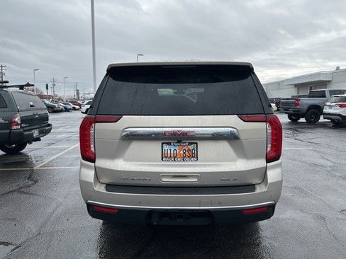Used 2021 GMC Yukon SLT w/ SLT Premium Package image 5