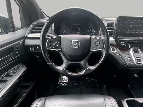 Used 2024 Honda Odyssey Sport image 6