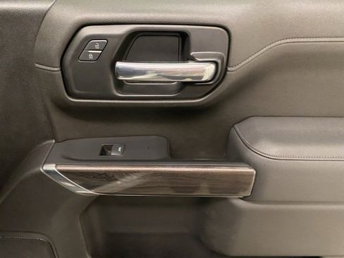 Used 2021 Chevrolet Silverado 1500 LTZ w/ Z71 Off-Road Package image 25