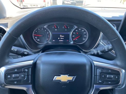 Used 2025 Chevrolet Blazer LT FWD image 26